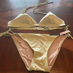 2 piece Victoria bikini set both top and bottom size 2x